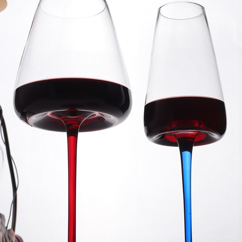 Coupes en verre contrastant laqué piano