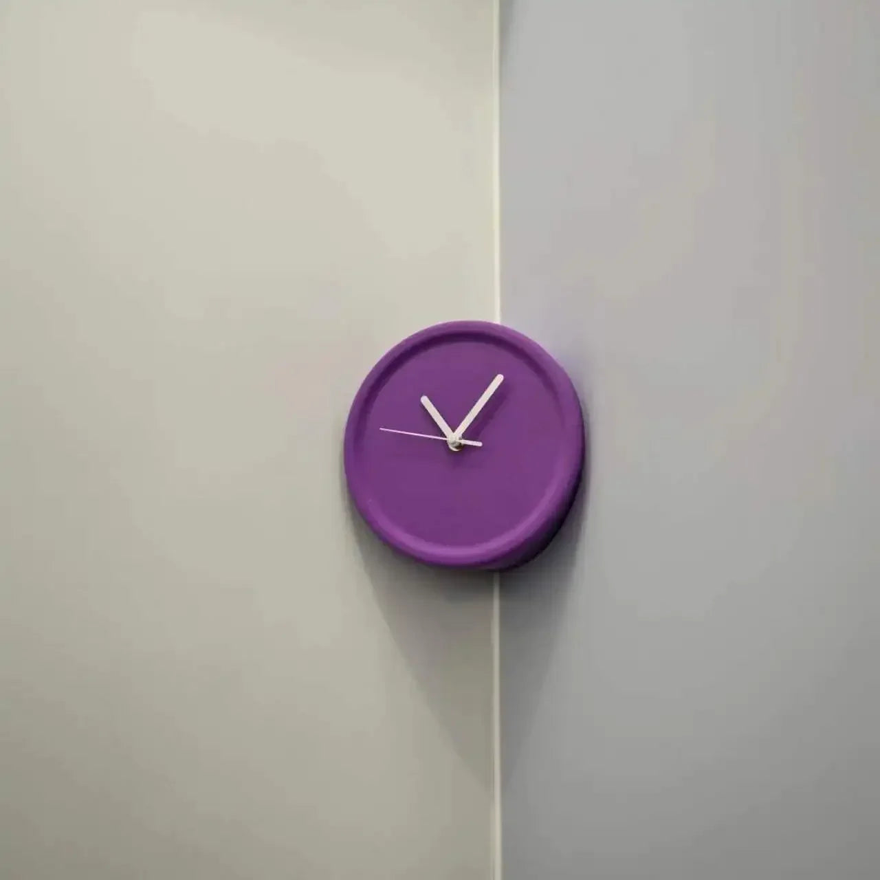 SilentCorner Horloge - Horloge mural silencieux élégant sans perçage