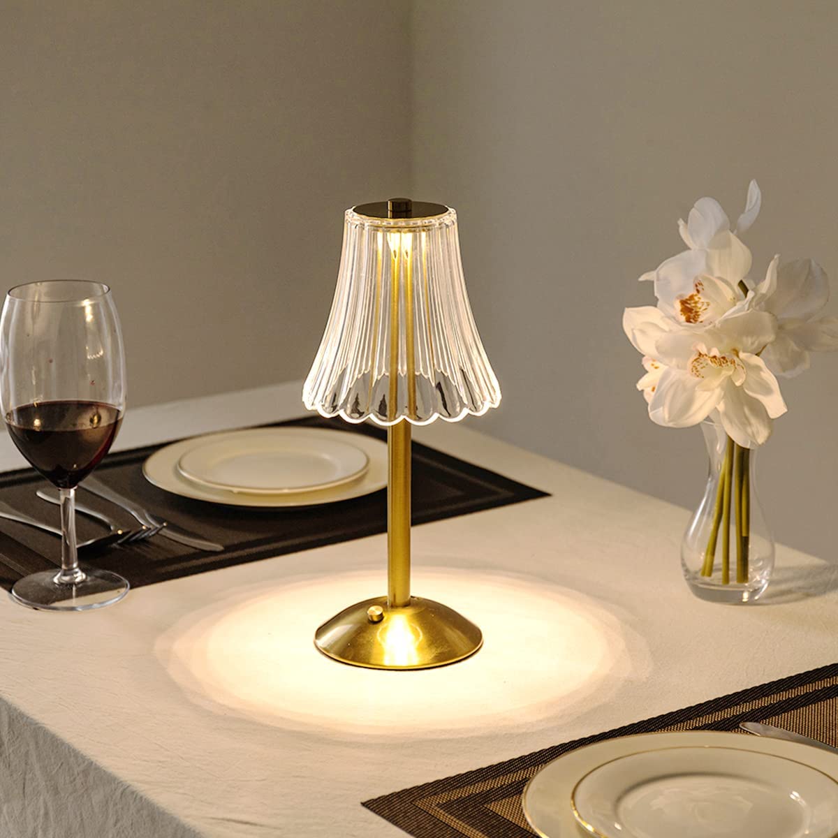 Alise - Lampe de table rechargeable en cristal doré
