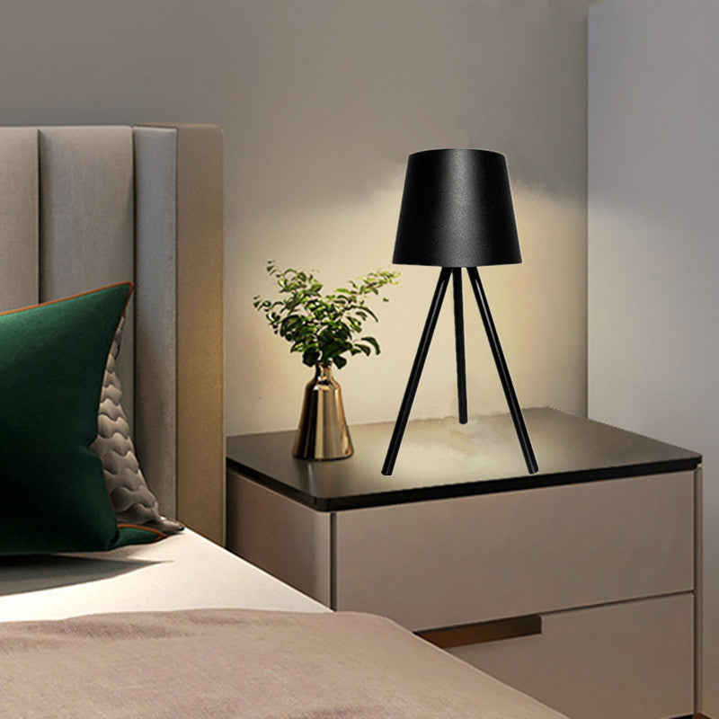 AdjustaLite – Lampe de table moderne avec support réglable