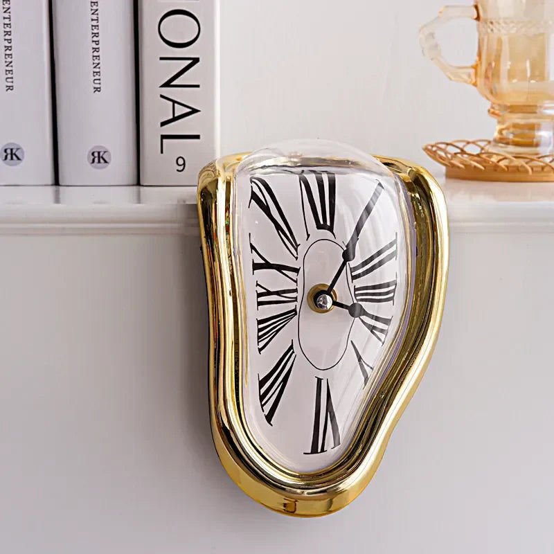 MeltHorloge – Horloge Surréaliste pour Intérieur Moderne