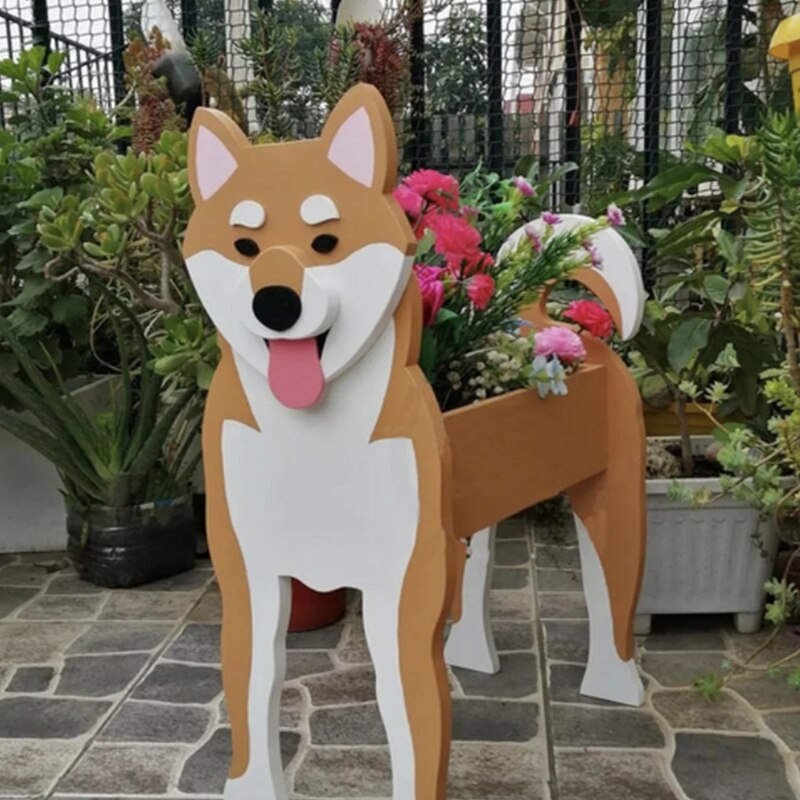 Charming garden animal figures made of PVC