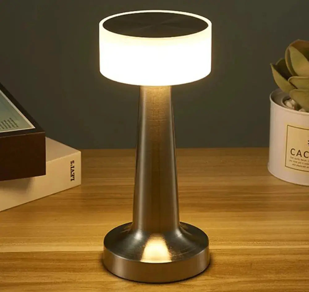 LumenGlow - Lampe de table Fleur Radiance | Élégante et Fonctionnelle