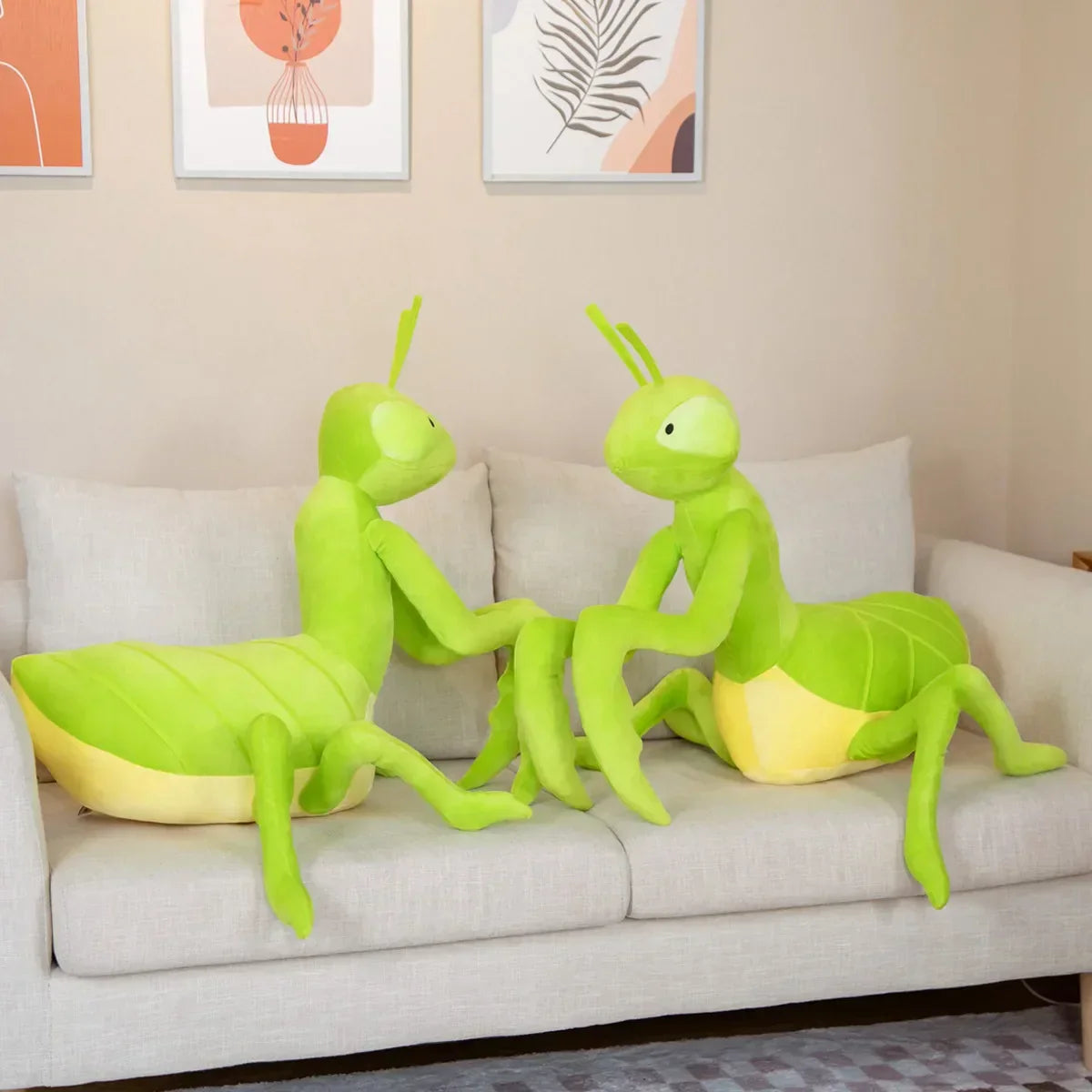 Floroux - Mantis Douillette pour Enfants : Le compagnon parfait pour l'imagination et l'aventure