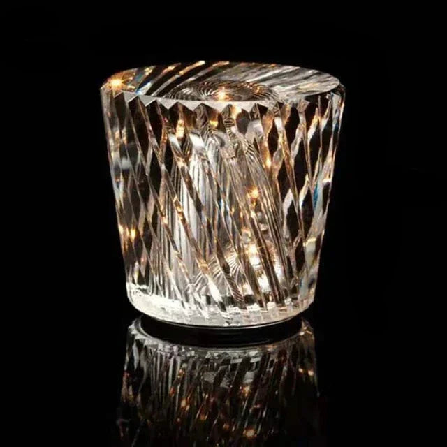 LuminaCristal – Lampe de Table en Cristal Élégante pour Restaurant et Bar