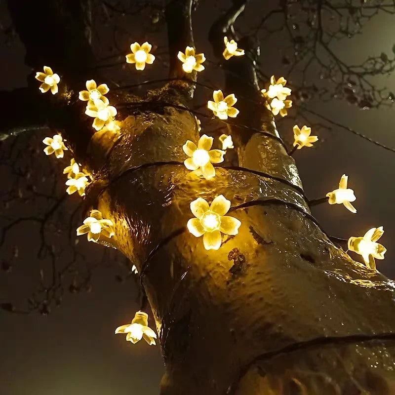 Floroux | Lampes solaires pour le jardin dans des designs floraux