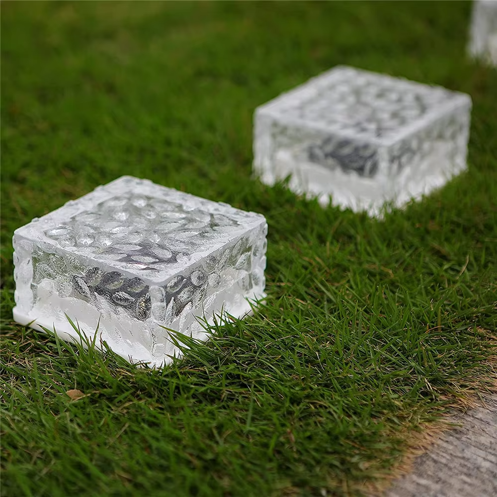 Solar Ice Cube Lumières de jardin extérieures
