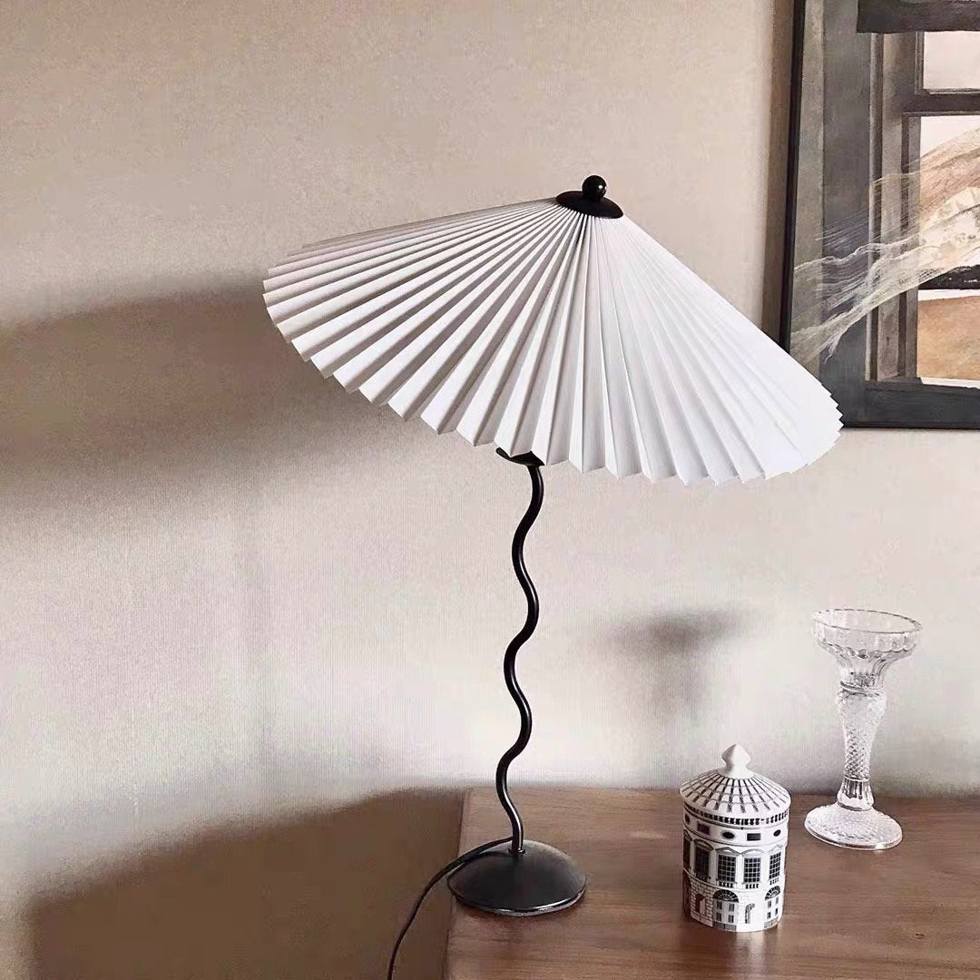 Floroux - Lampe de table LED en arc pour une ambiance moderne