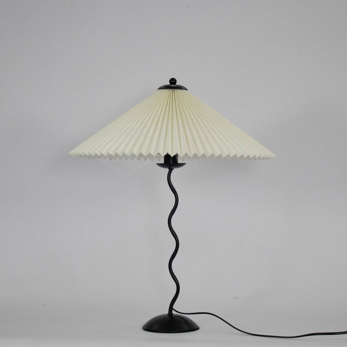 Floroux - Lampe de table LED en arc pour une ambiance moderne