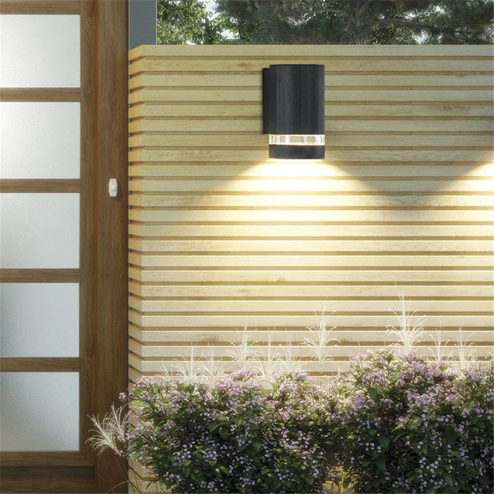 Floroux | Élégante lampe extérieure étanche
