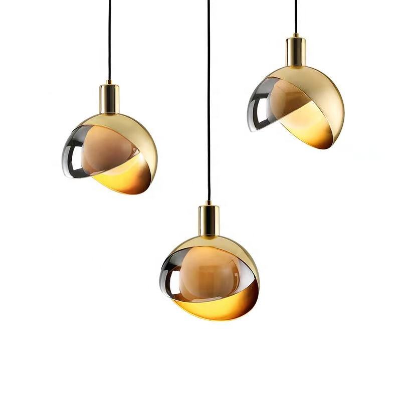 Floroux pendant light in gold glass | Modern design | Dimmable | Elegant lighting for the living room and dining room