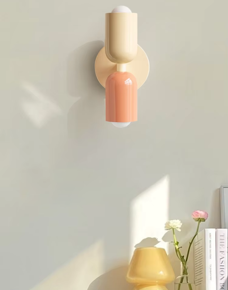 Applique murale minimaliste vibrante à deux ampoules