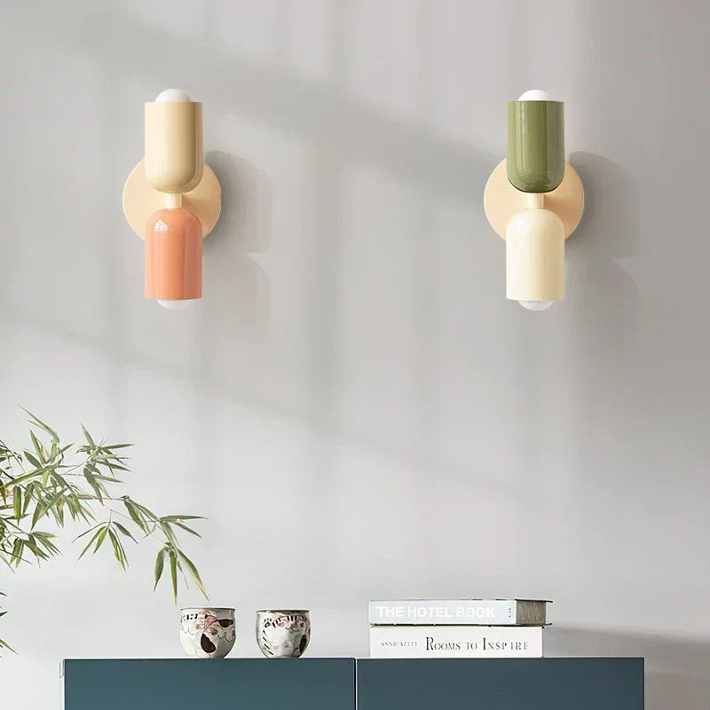 Applique murale minimaliste vibrante à deux ampoules