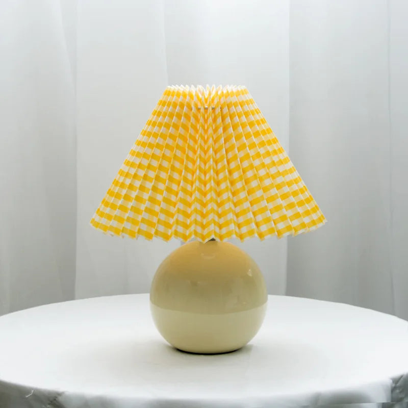 ÉléganceRétro - Lampe de Table Vintage avec Abat-Jour Plissé