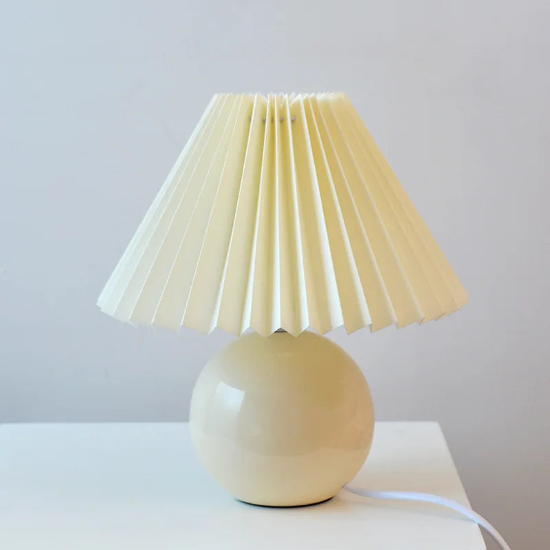ÉléganceRétro - Lampe de Table Vintage avec Abat-Jour Plissé