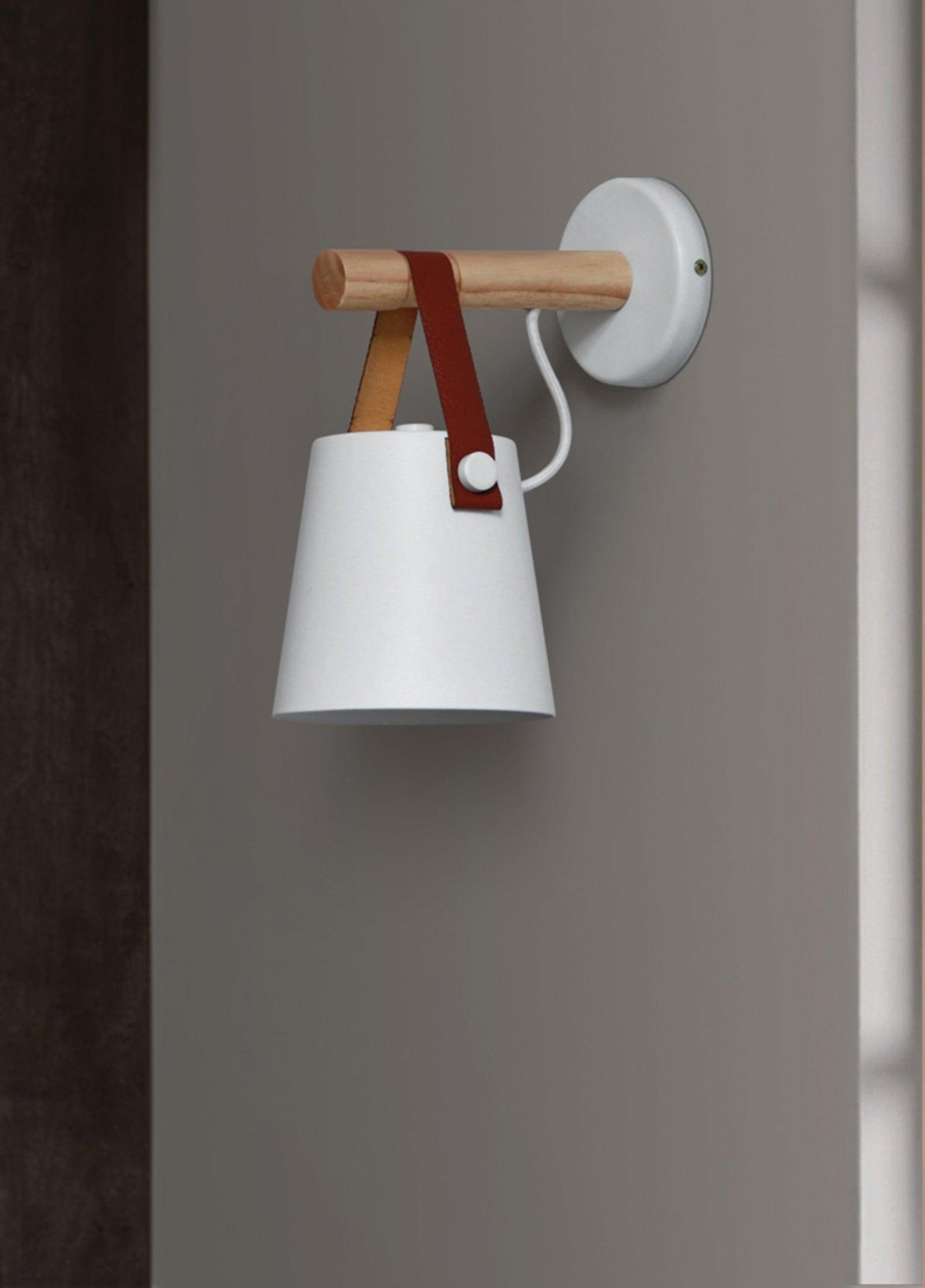 Floroux conical wall lamp in wood | Modern design | Eco-friendly | Interior decoration