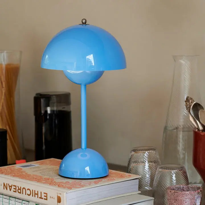 LunarGlow - Lampe de table LED pour une ambiance élégante