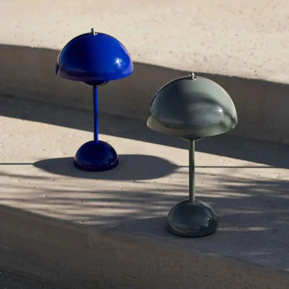 LunarGlow - Lampe de table LED pour une ambiance élégante