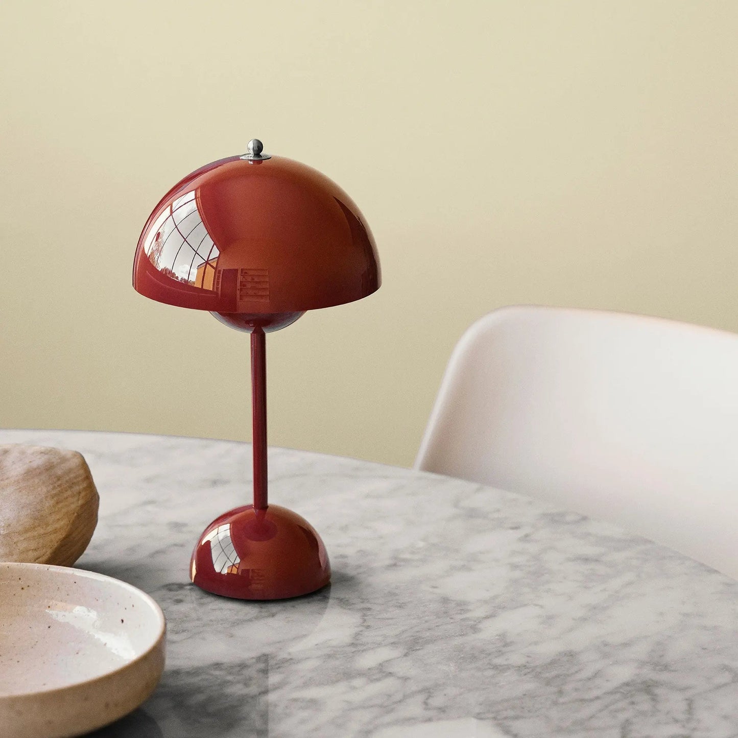 LunarGlow - Lampe de table LED pour une ambiance élégante