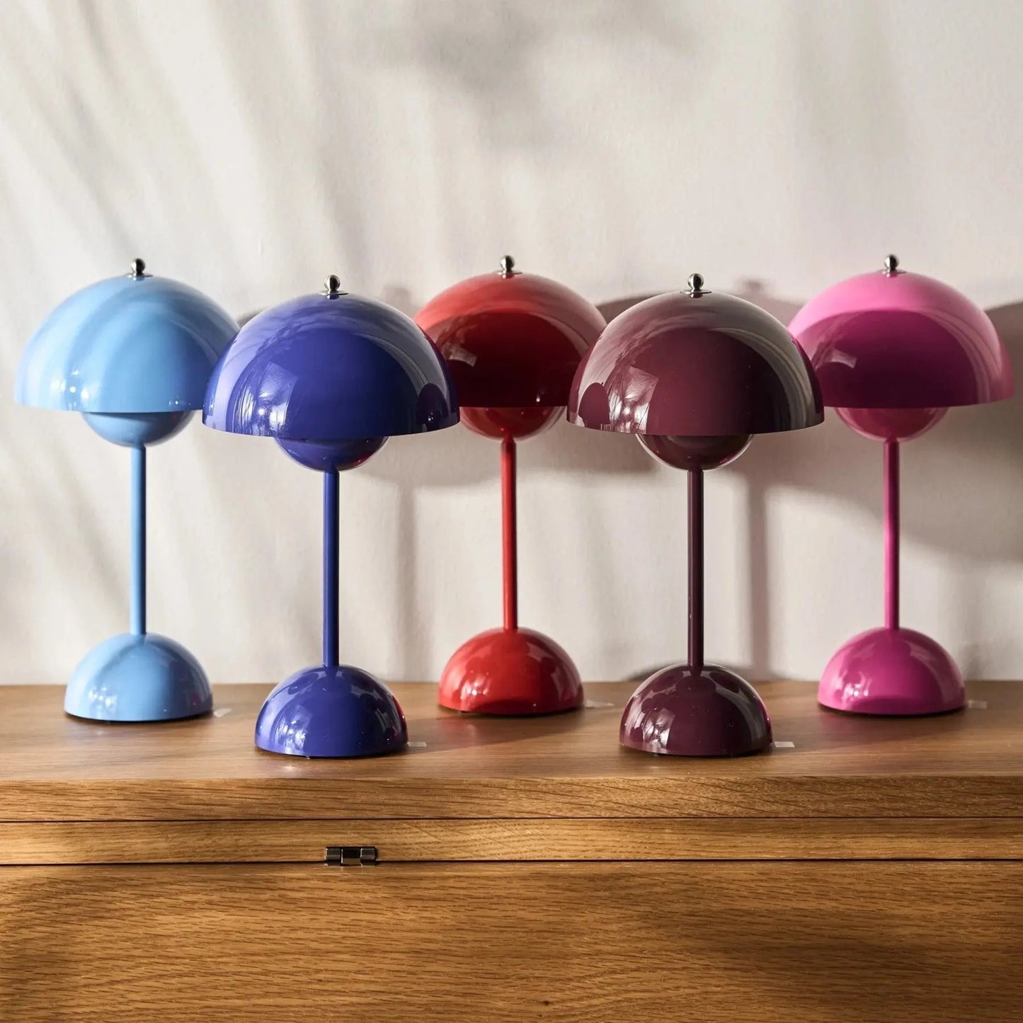 LunarGlow - Lampe de table LED pour une ambiance élégante