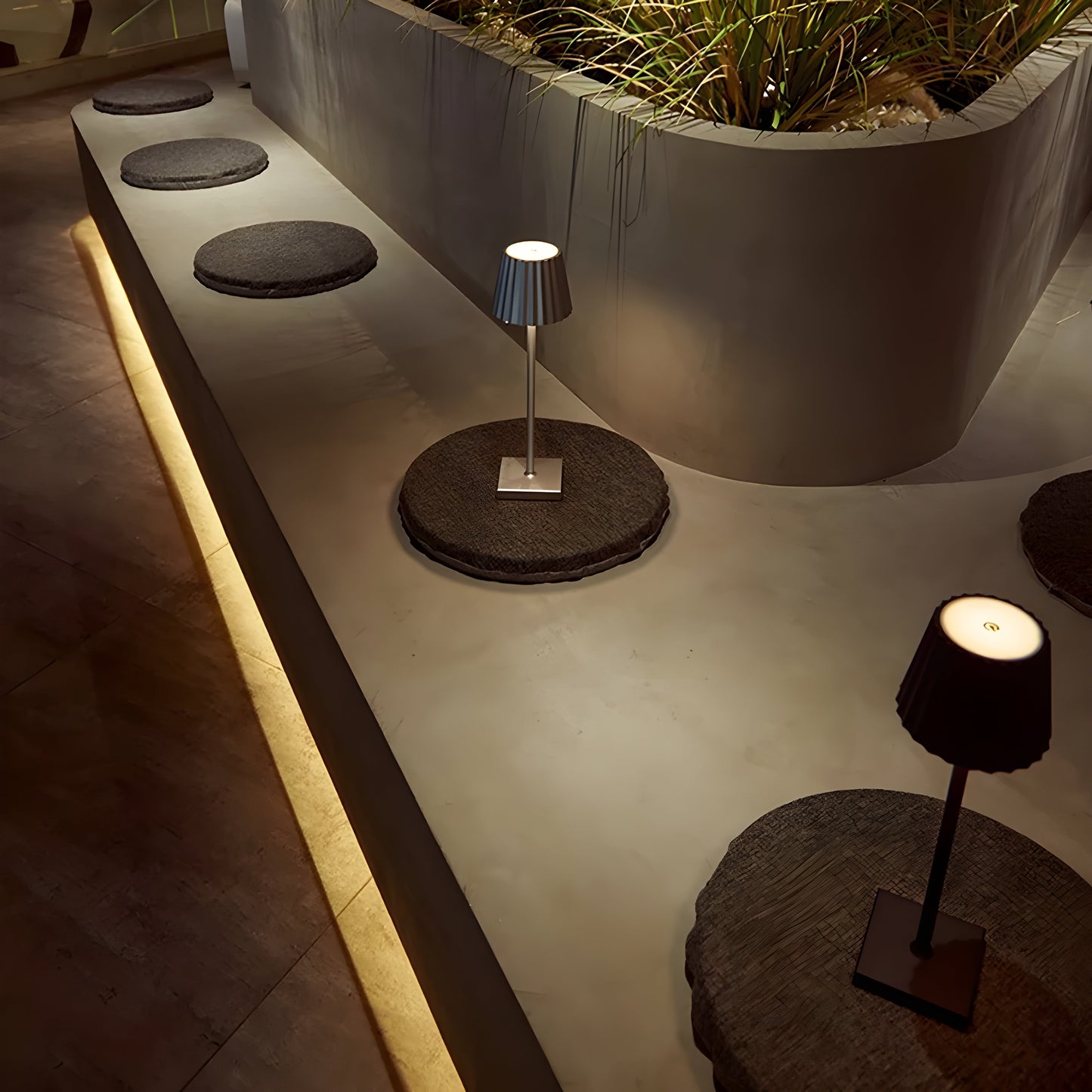 Nordic Arlo – Lampe de table à toucher dimmable – étanche et rechargeable