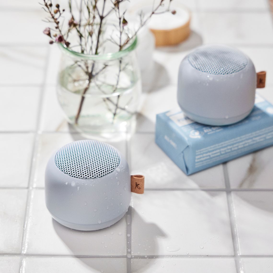 AquaBeats – Lampe de salle de bain Bluetooth étanche