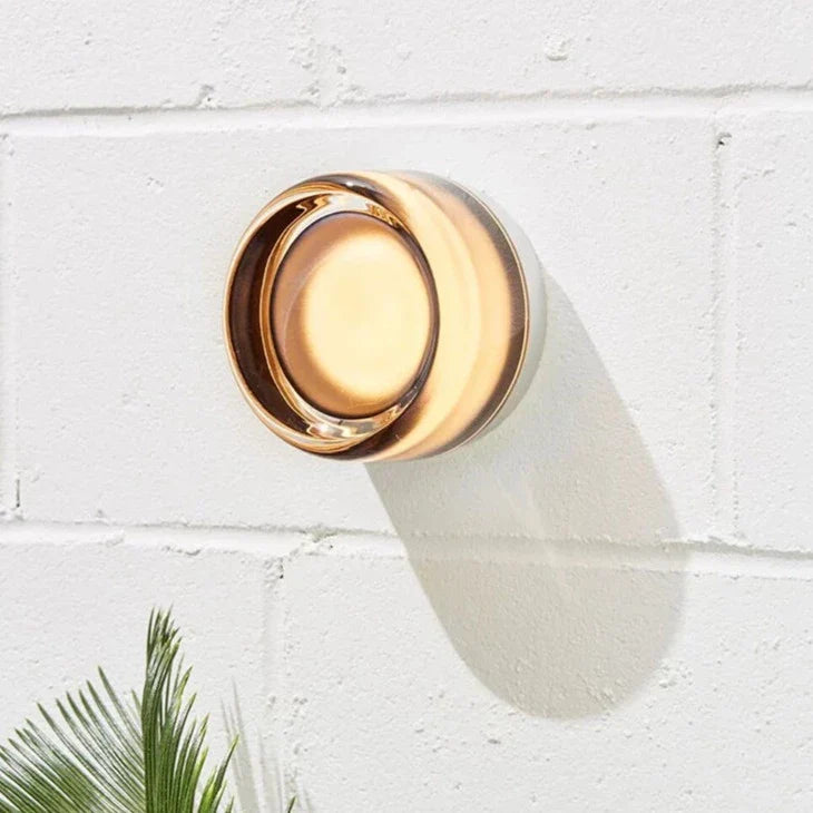 Applique murale Flur : Éclairez avec style et grâce