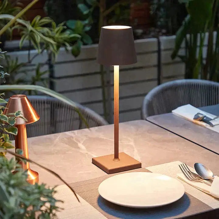LumiLux - Lampe de table sans fil élégante