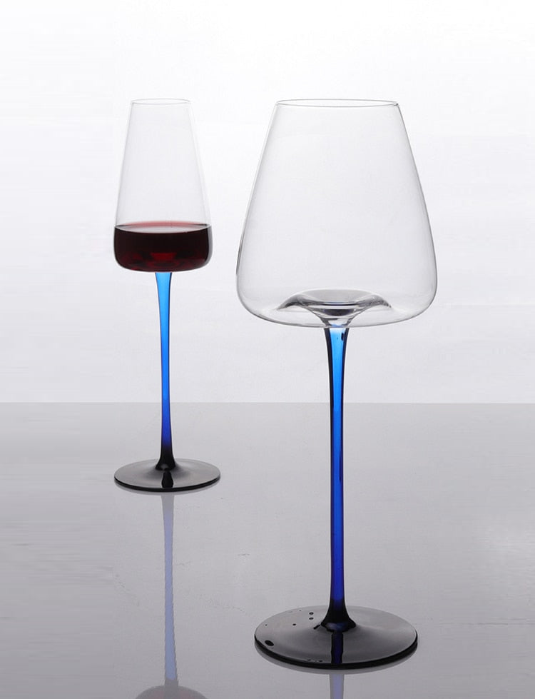Coupes en verre contrastant laqué piano