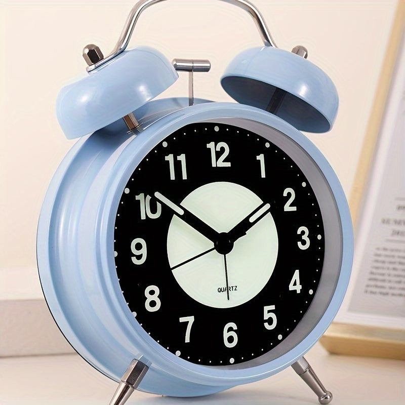 GlowClock – Réveil Métallique Éclairé Moderne Silencieux