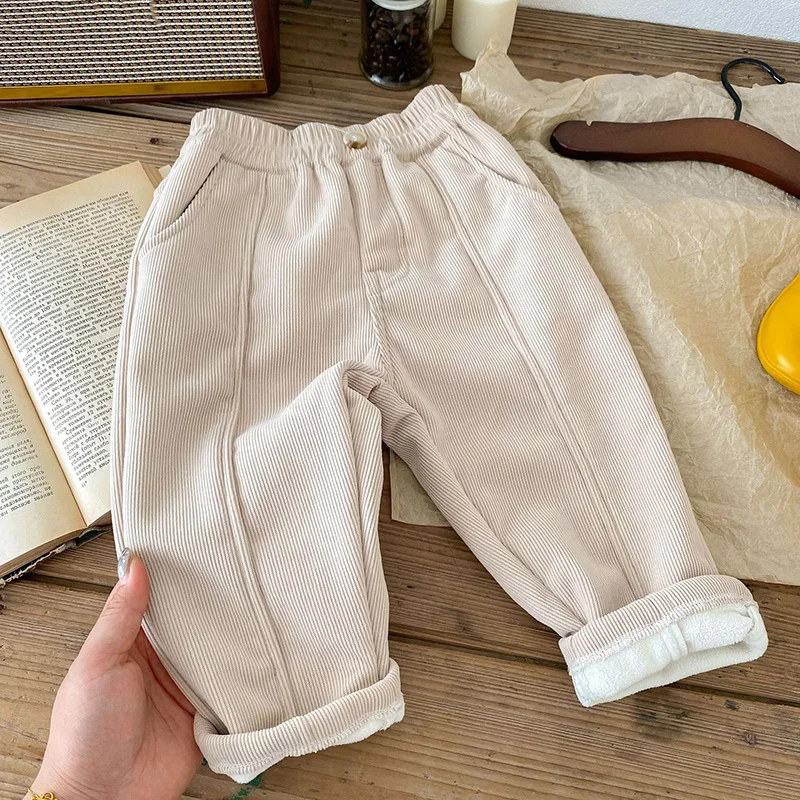 Pantalons en velours côtelé pour enfants