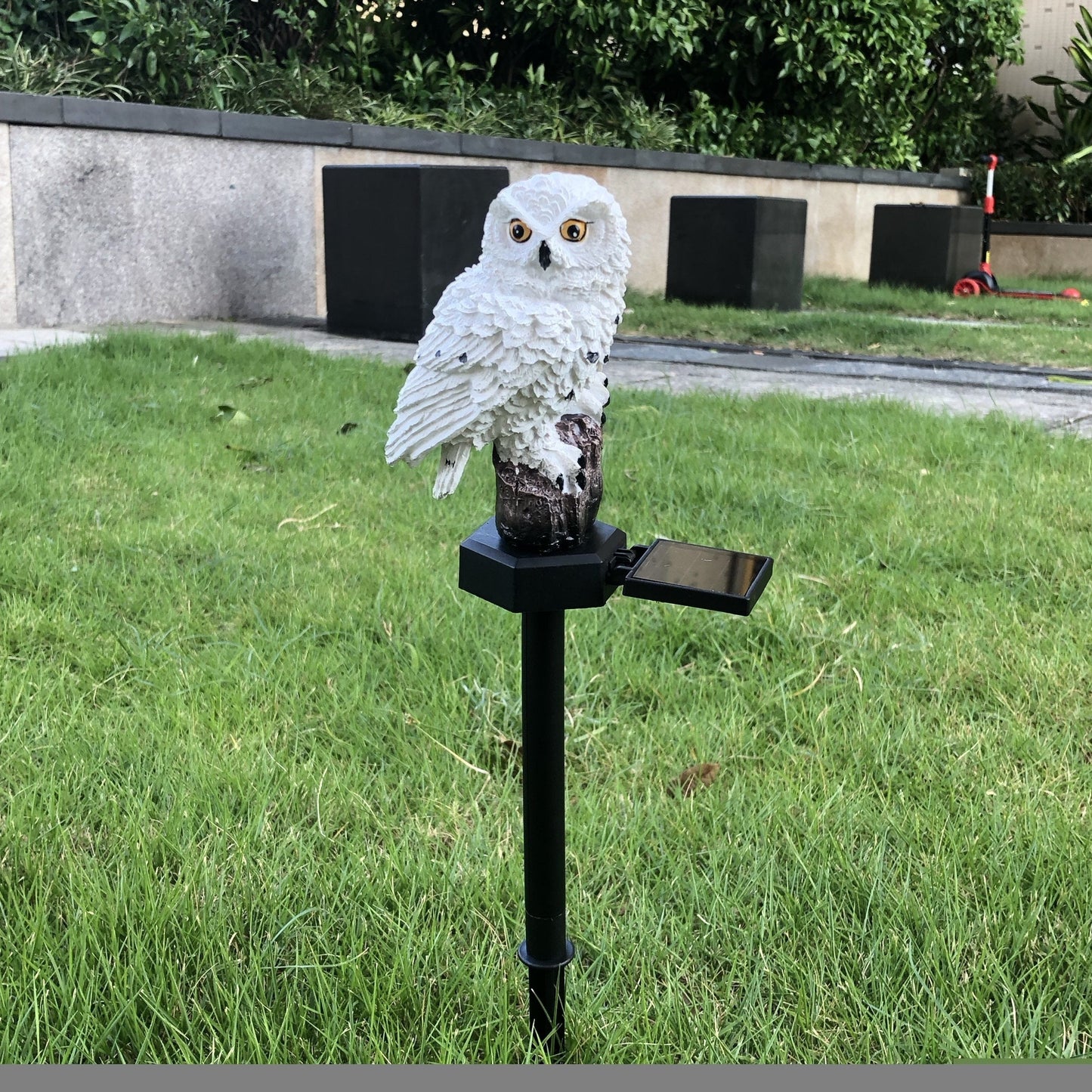 SolarOwl - Lampe de jardin LED moderne avec design unique