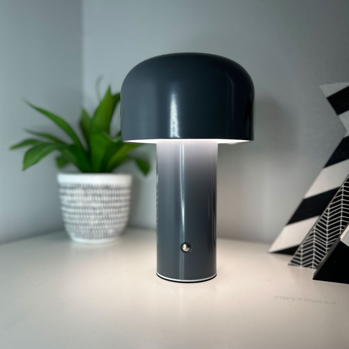 Élégante, moderne, lampe champignon sans fil