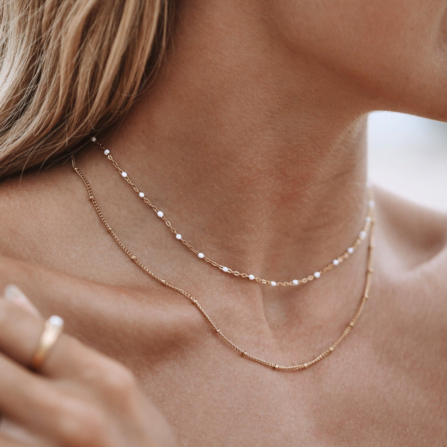 Amara Double Perles Choker - Élégant et Unique !