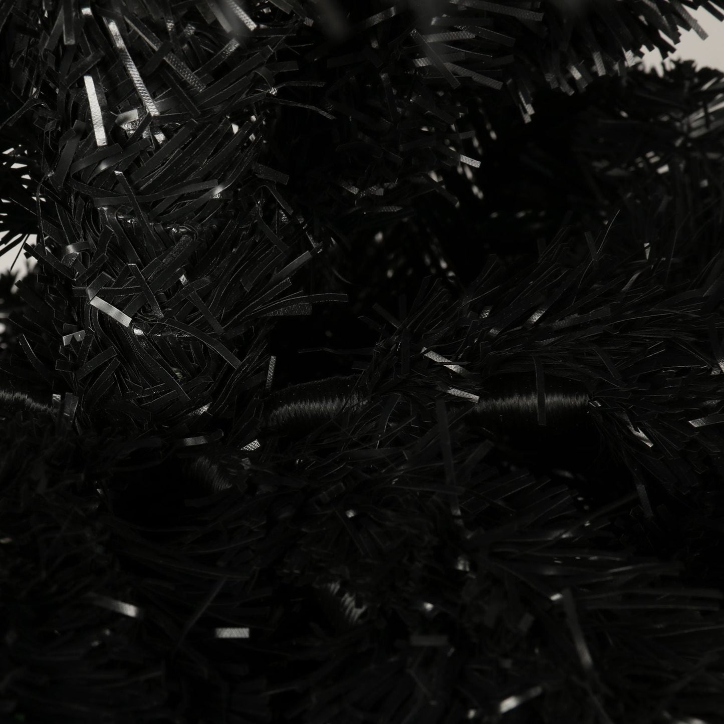 Arbre de Noël artificiel noir slim de 7,5 pieds avec support en métal pliable - Décor de vacances unique pour les petits espaces 2024