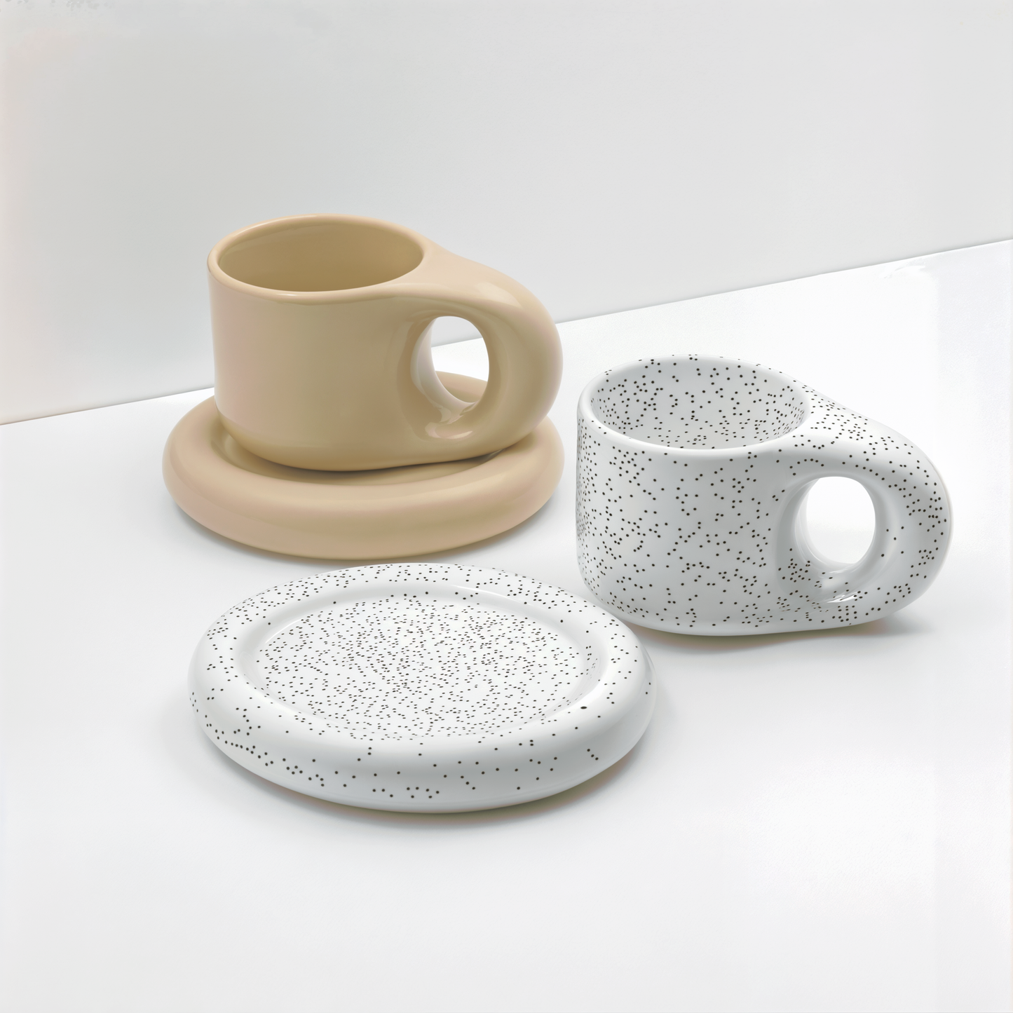 Élégance Intemporelle - Ensemble de Tasse et Soucoupe en Porcelaine Minimaliste