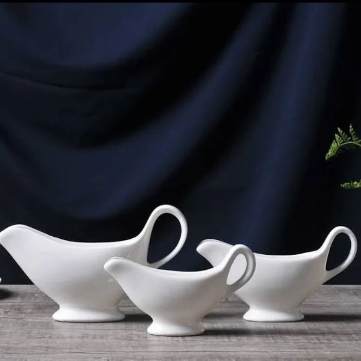 Bateau à sauce/de soupe en porcelaine