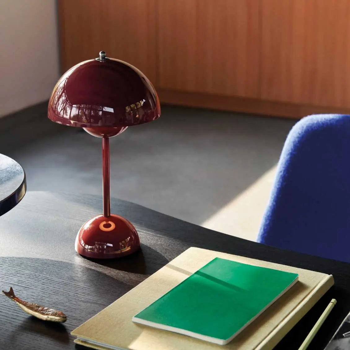 LunarGlow - Lampe de table LED pour une ambiance élégante