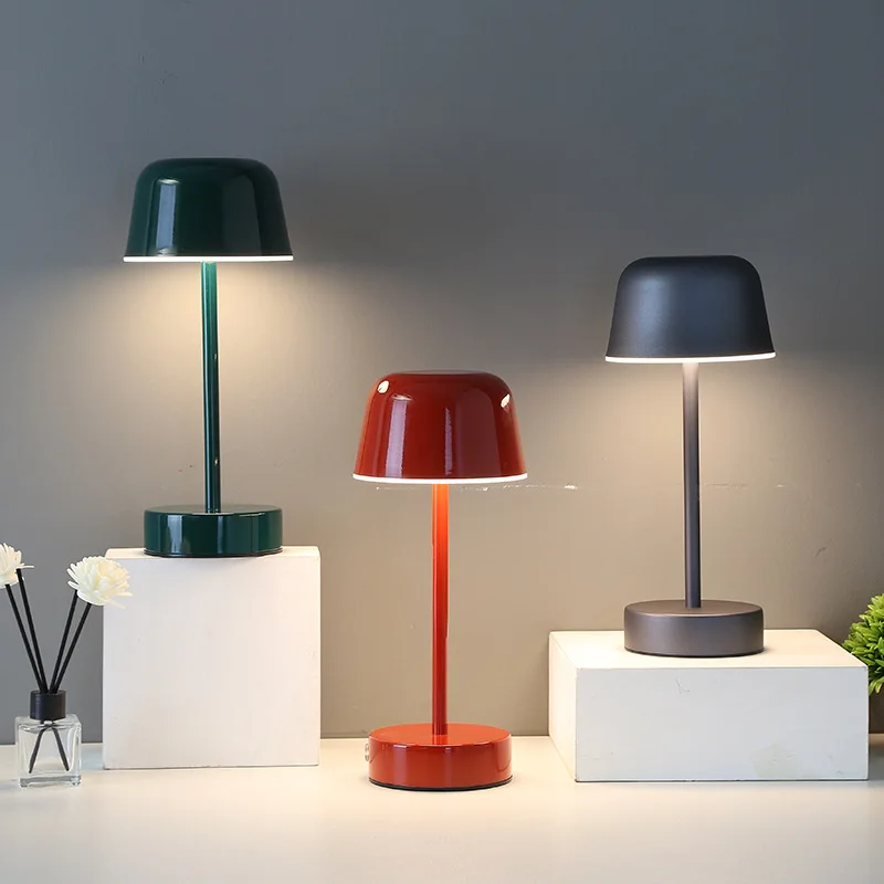 Lampe de table LED colorée