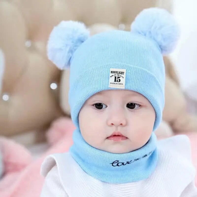 CozySnow – Bonnet en peluche tendance pour enfants avec pompon