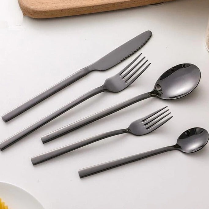 30 pièces de couverts Arya