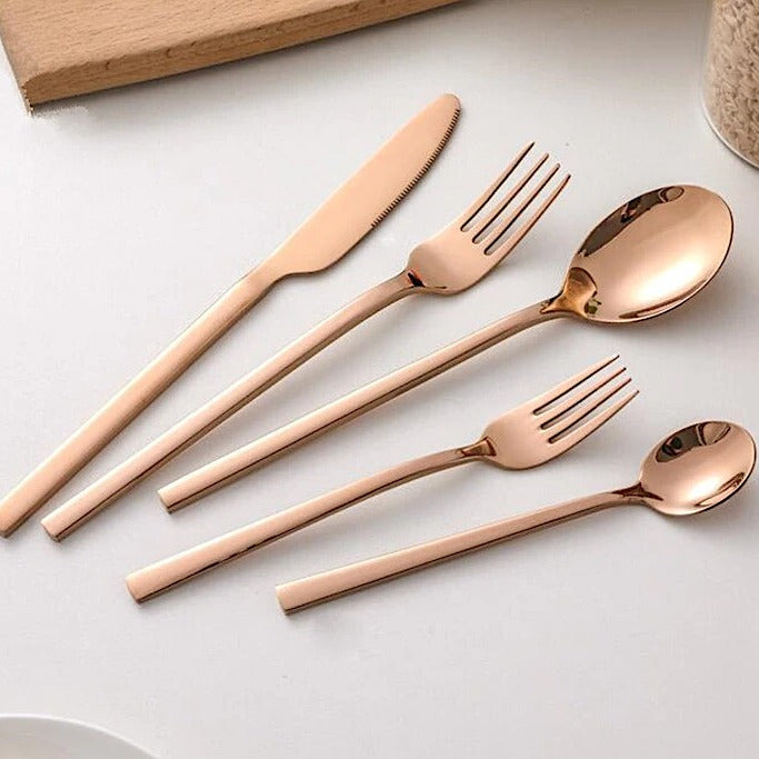 30 pièces de couverts Arya