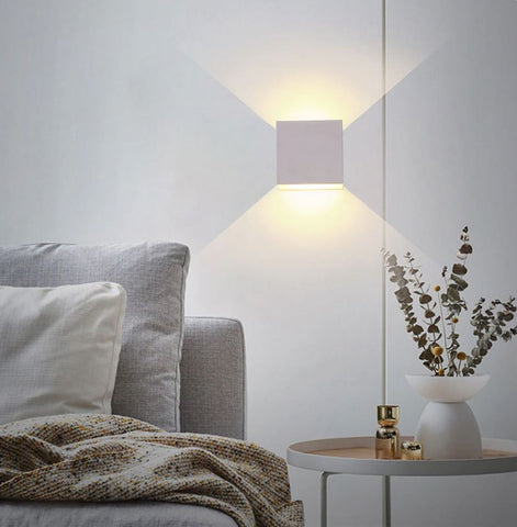 LumiLux - Applique murale LED au design nordique moderne et épuré