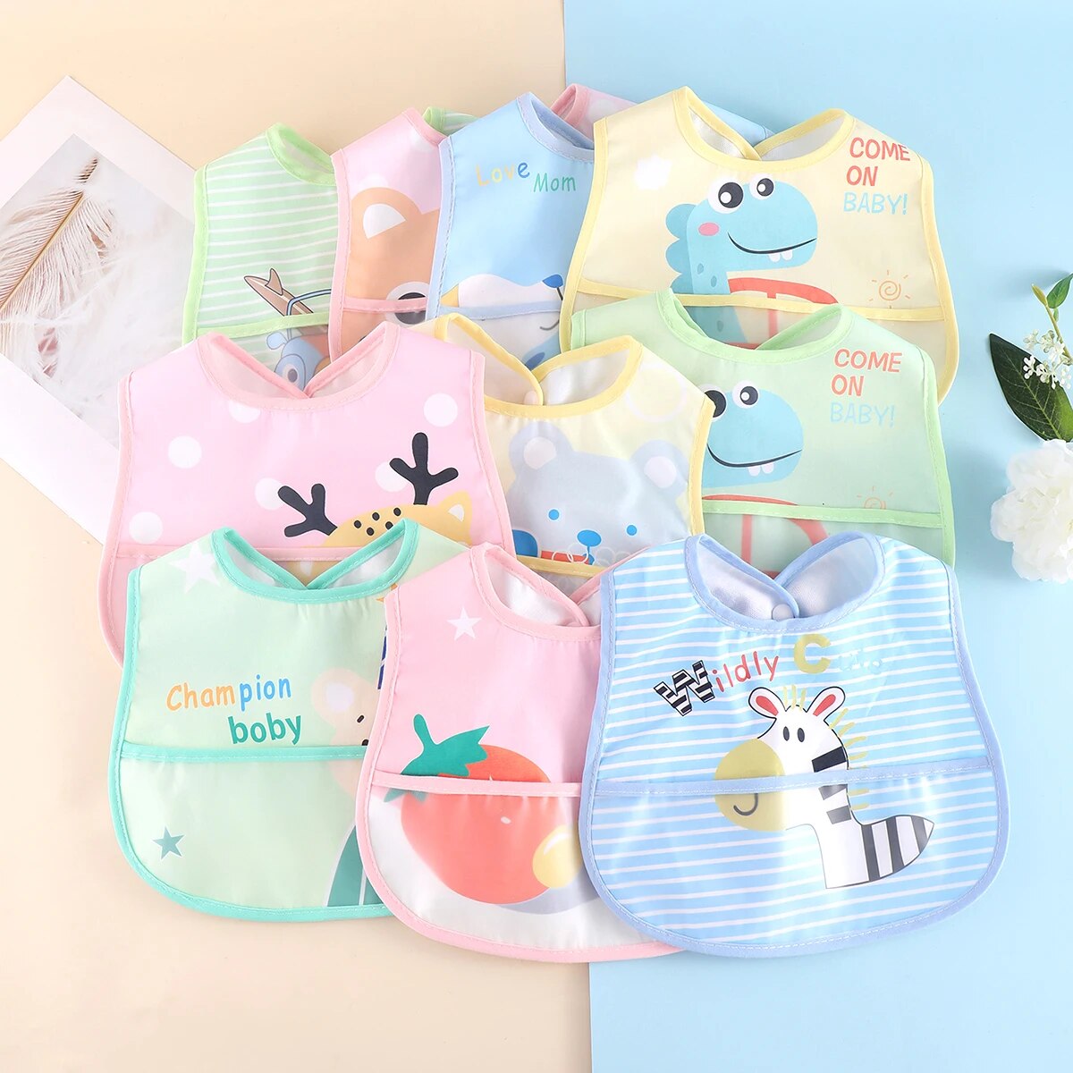 AquaGuard - Ensemble de 5 Bavoirs Réglables pour Bébé