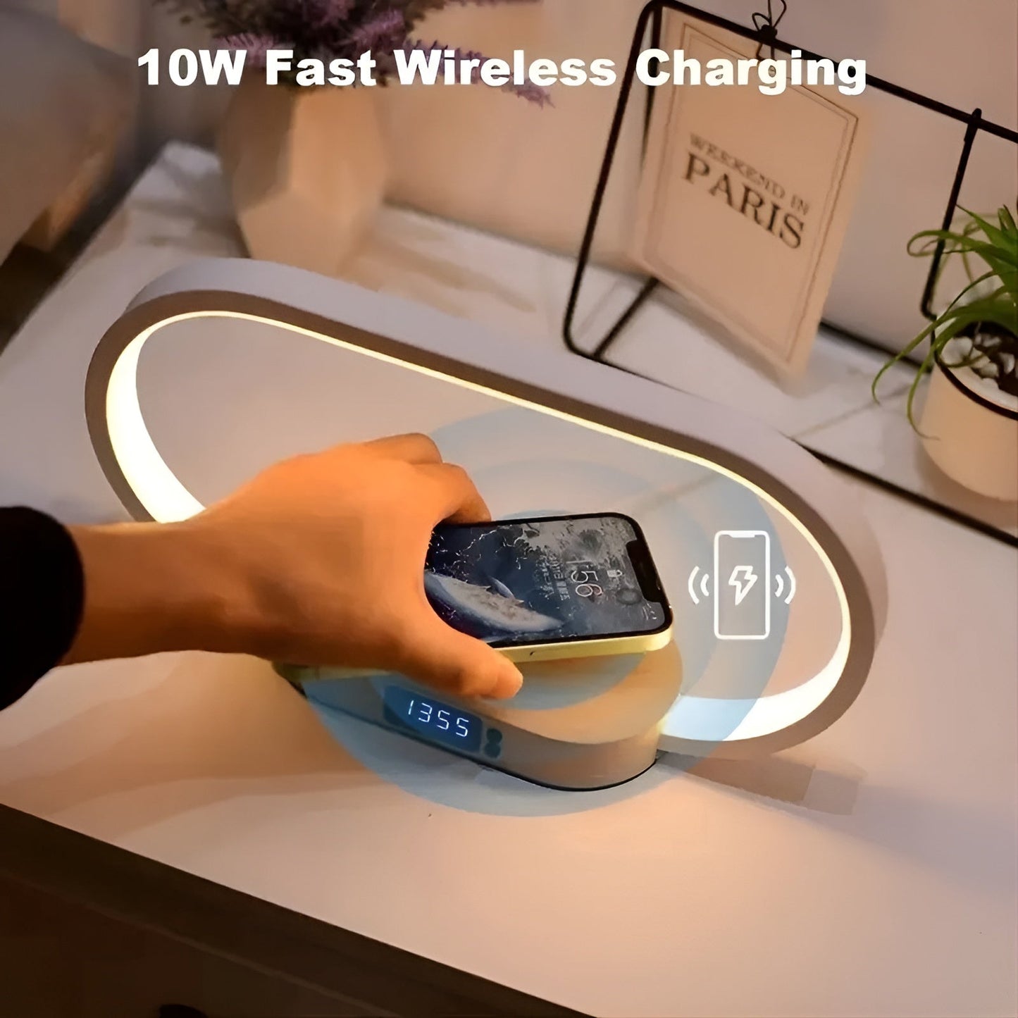 Lampe Multifonctionnelle Élégante avec Station de Charge et Horloge