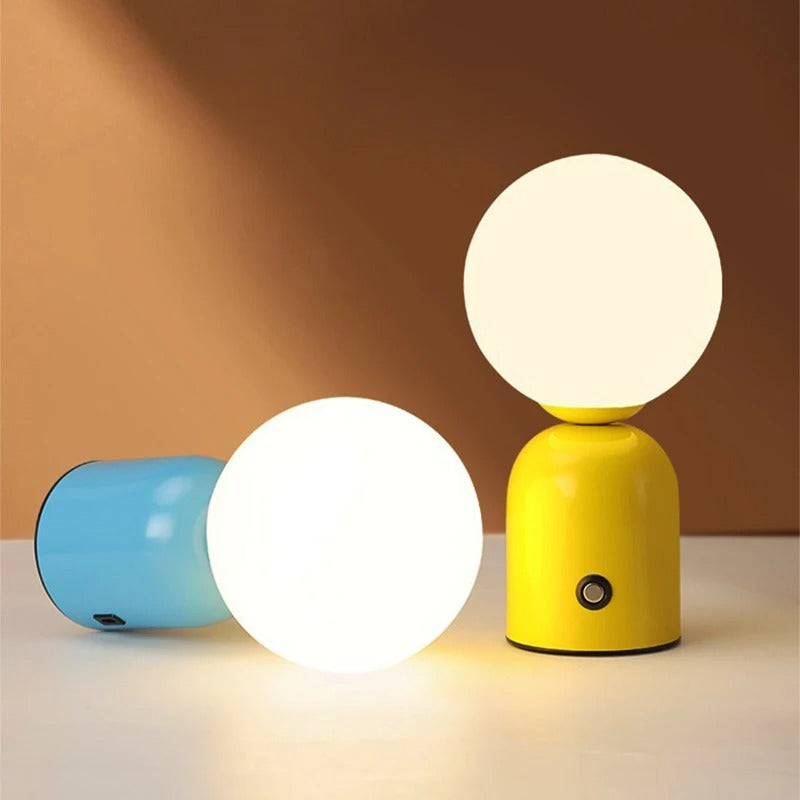 Floroux - lampe de table LED rechargeable pour un éclairage cosy dans la chambre à coucher et le salon
