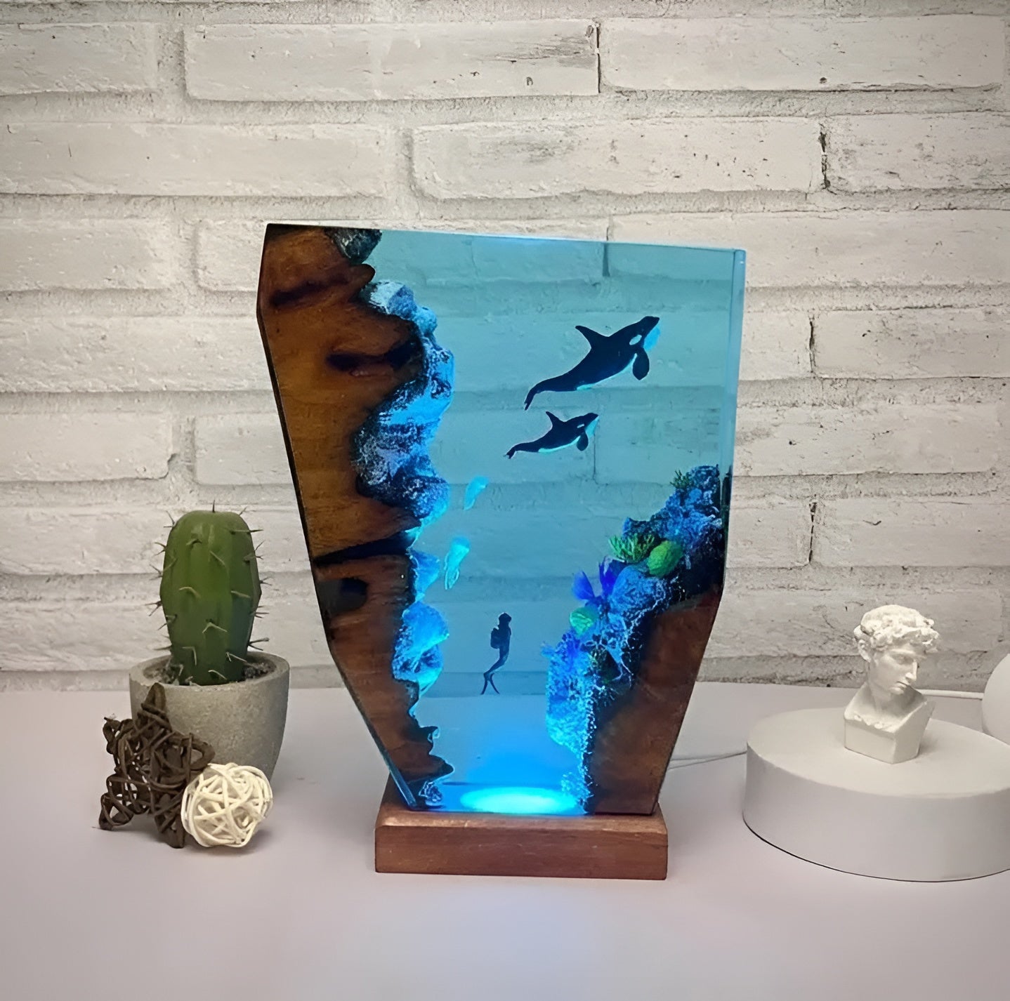 OceanGlow Luxe Lampe de Table Éclairante – Résine Époxy Sereine avec Charge USB