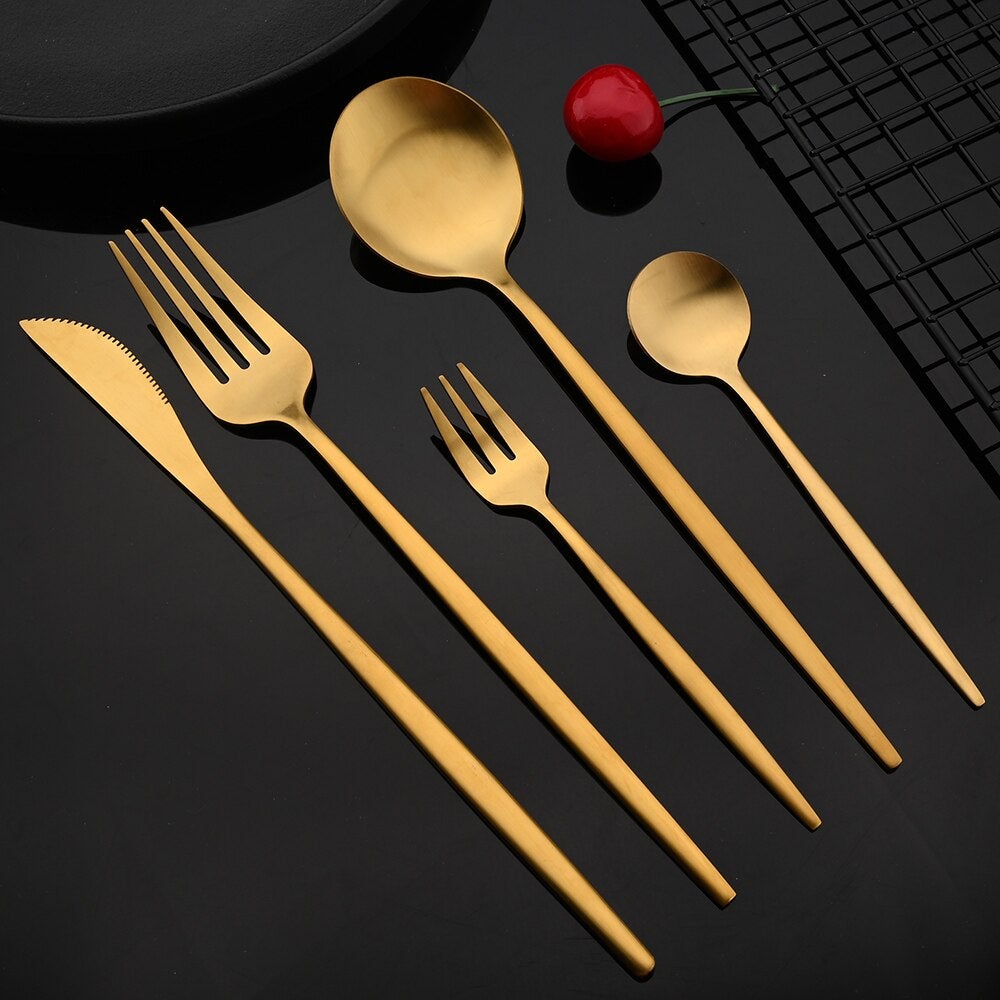 RoyalGlimmer Ensemble de Couverts Dorés - Ensemble de Couverts Dorés pour une Table Luxueuse