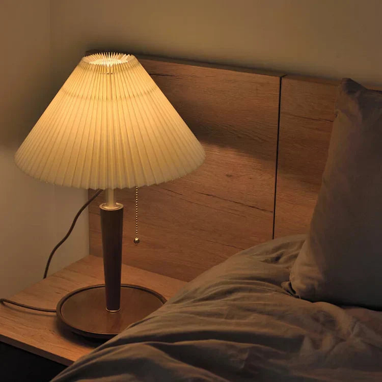 Lampe de table Floroux en bois plissé