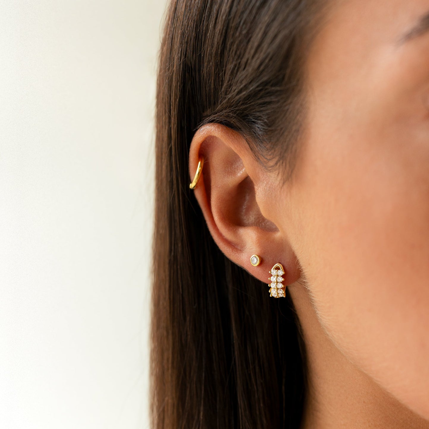 Amira Élégante Boucles d'Oreilles Circulaires Compactes